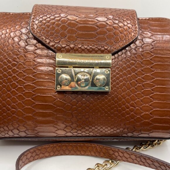 Gianni Bini Crossbody Purse - Picture 2 of 7